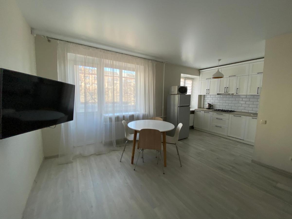 Cosy flat in the city centre Tjernihiv Exteriör bild